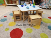 Gyermekasztal állítható lábbal, lekerekített élzárással<br>65x65 cm, pasztellkék